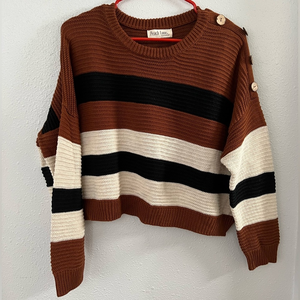 Cropped Button Detail Sweater